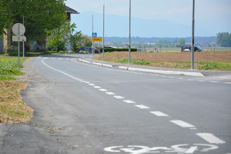 Cesta od komendske cerkve proti Klancu